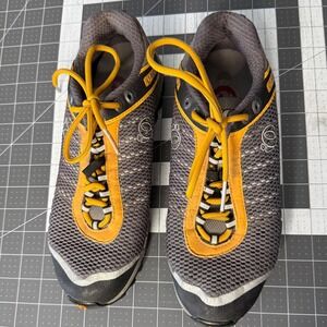 Pearl Izumi X-ALP Seek Mens EU 42 US 8.5 Cycling Shoes Mountain Bike Low Trail